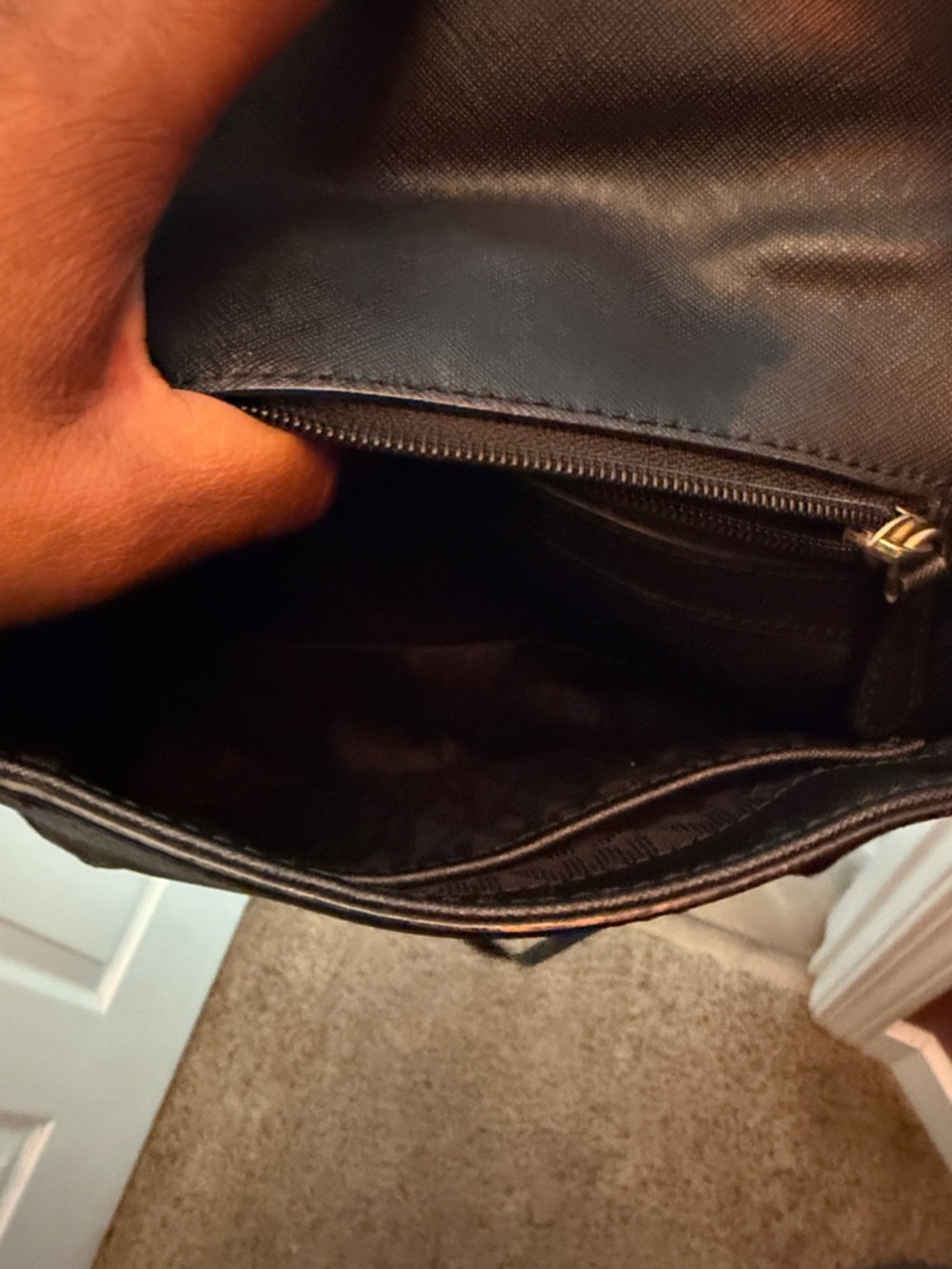 Michael Kors small crossbody purse - Picture 9 of 16